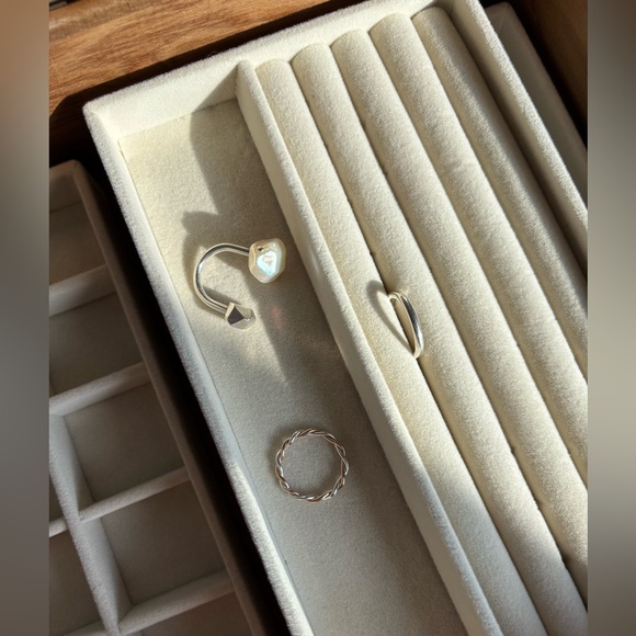 Jewelry - Silver and White Pearl Ring